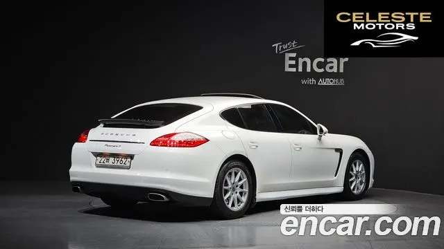 PORSCHE Panamera 3.6 AWD 2012 — photo 2 sur 20