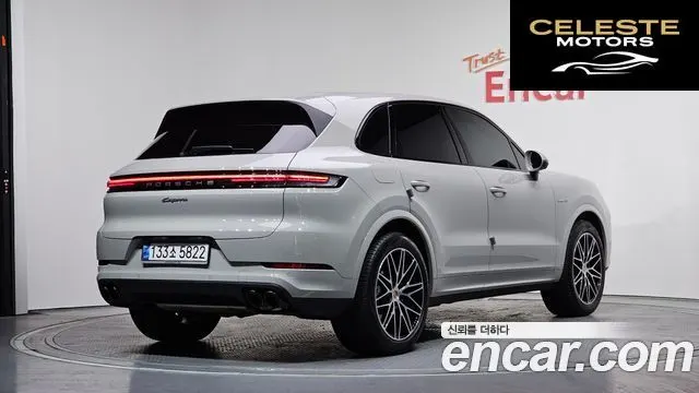 PORSCHE Cayenne (PO536) 3.0 E-High 2024 — photo 2 sur 20