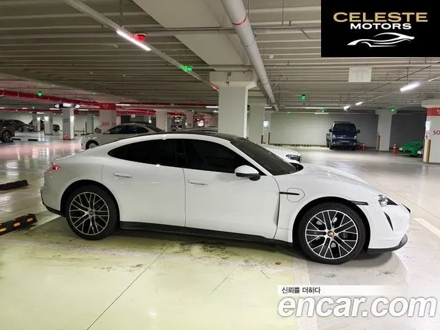PORSCHE Taycan 2022 — photo 10 sur 25