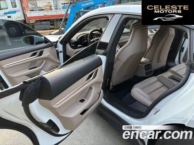 PORSCHE Taycan 2022 — photo 12 sur 25