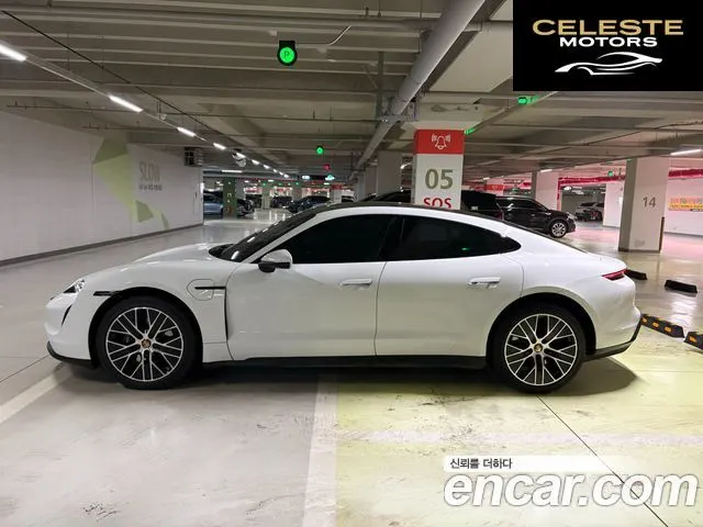 PORSCHE Taycan 2022 — photo 9 sur 25