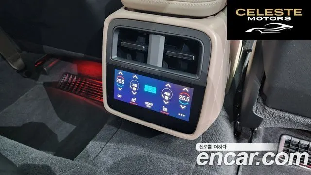 PORSCHE Taycan 4S 2025 — photo 18 sur 20