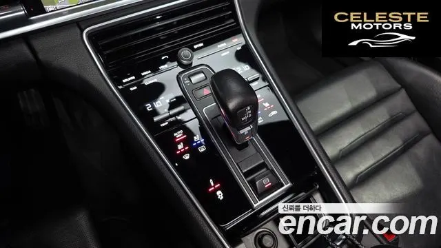 PORSCHE Panamera (971) 3.0 AWD 2018 — photo 9 sur 20