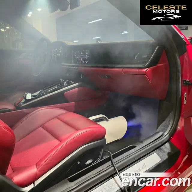 PORSCHE 911 (992) Carrera 4 Cabriolet 2020 — photo 2 sur 26