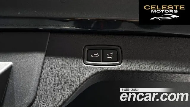 PORSCHE Macan EV Turbo 2025 — photo 20 sur 20