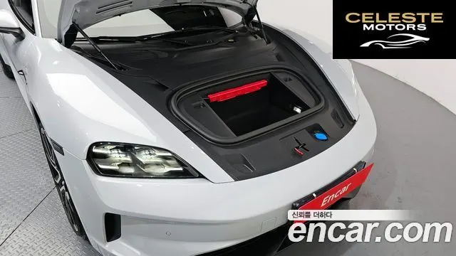 PORSCHE Taycan 4S 2025 — photo 6 sur 26