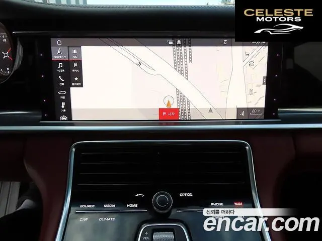 PORSCHE Panamera (971) 3.0 AWD 2018 — photo 13 sur 26