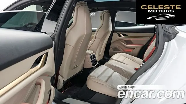 PORSCHE Taycan 4S 2025 — photo 10 sur 26