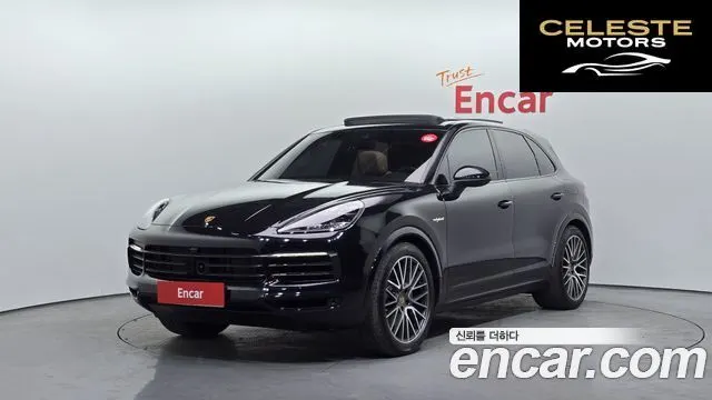 PORSCHE Cayenne (PO536) 3.0 E-High 2022 — photo 21 sur 26