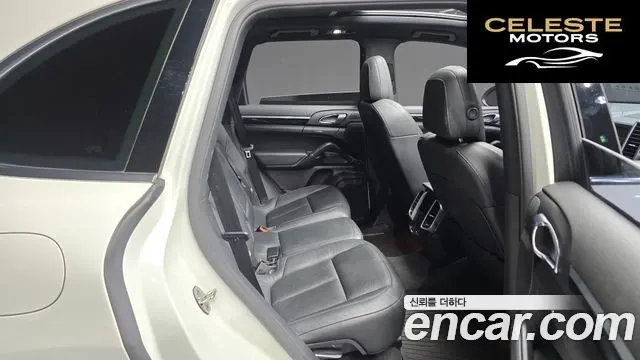 PORSCHE Cayenne 3.0 2012 — photo 12 sur 20