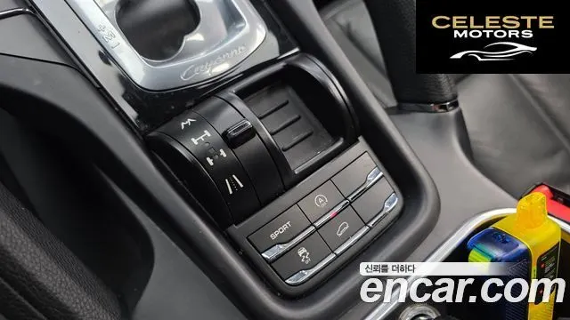 PORSCHE Cayenne 3.0 2012 — photo 16 sur 20