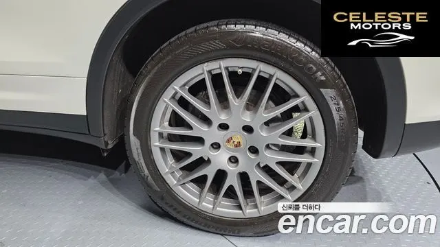 PORSCHE Cayenne 3.0 2012 — photo 5 sur 20