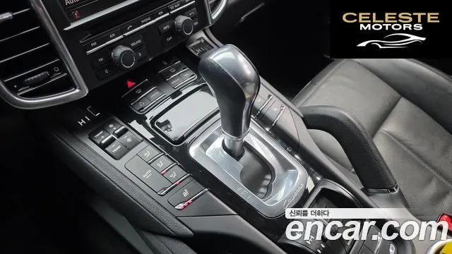 PORSCHE Cayenne 3.0 2012 — photo 9 sur 20