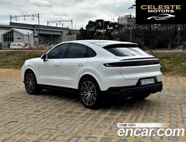 PORSCHE Cayenne (PO536) 3.0 Coupé 2024 — photo 18 sur 26
