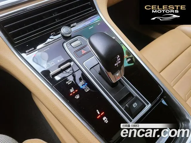 PORSCHE Panamera (971) 3.0 AWD 2018 — photo 12 sur 26