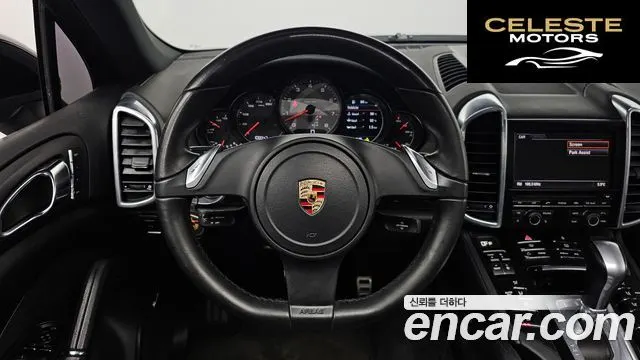 PORSCHE Cayenne 4.8 S 2012 — photo 15 sur 20