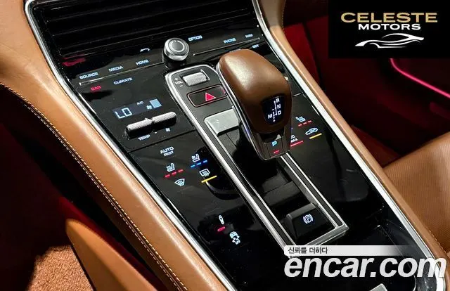 PORSCHE Panamera (971) 3.0 AWD 2020 — photo 17 sur 26