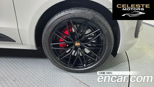 PORSCHE Macan 2.9 GTS 2023 — photo 4 sur 20