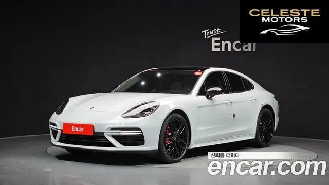 PORSCHE Panamera (971) 4.0 Turbo 2019 — photo 23 sur 26