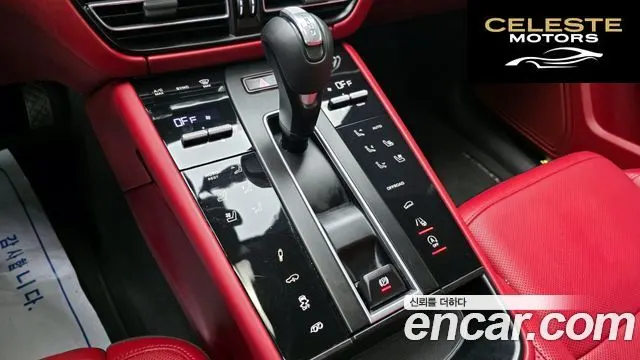 PORSCHE Macan 2.9 GTS 2023 — photo 8 sur 20