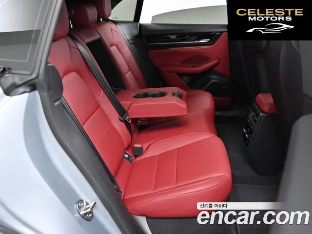 PORSCHE Macan EV 4S 2025 — photo 12 sur 26