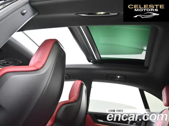 PORSCHE Macan EV 4S 2025 — photo 18 sur 26