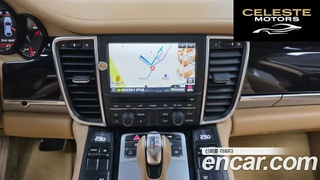 PORSCHE Panamera 3.6 AWD 2012 — photo 14 sur 26