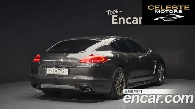 PORSCHE Panamera 3.0 2012 — photo 2 sur 26