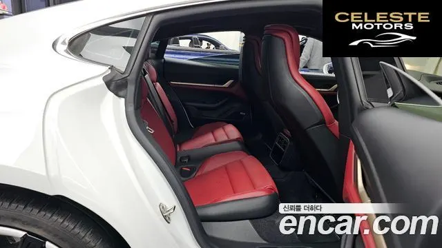 PORSCHE Taycan 2022 — photo 12 sur 20