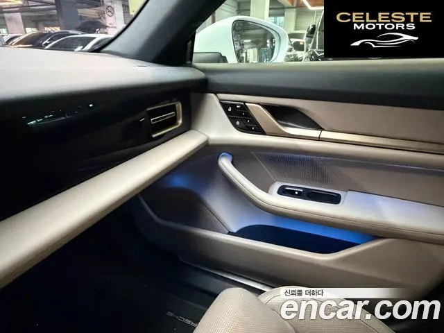 PORSCHE Taycan 4S 2021 — photo 17 sur 24