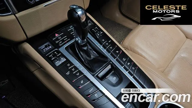 PORSCHE Macan 2.0 2017 — photo 9 sur 20