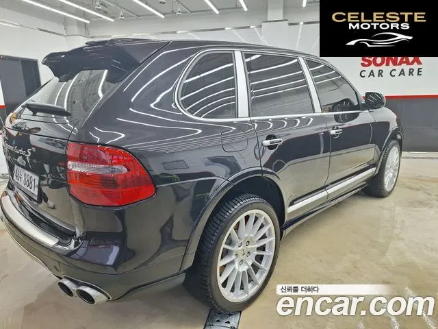 PORSCHE Cayenne 4.8 Turbo 2008 — photo 2 sur 22