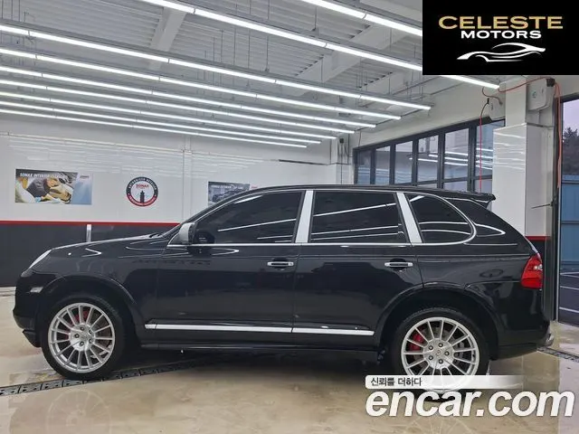 PORSCHE Cayenne 4.8 Turbo 2008 — photo 20 sur 22