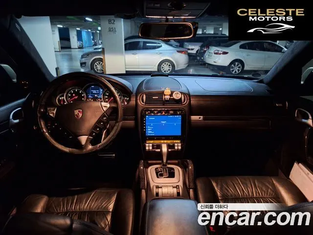 PORSCHE Cayenne 4.8 Turbo 2008 — photo 8 sur 22