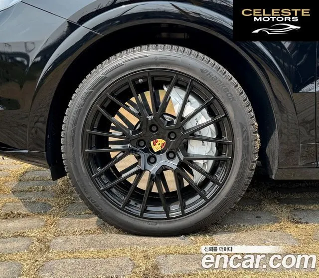 PORSCHE Cayenne (PO536) 3.0 2020 — photo 6 sur 26