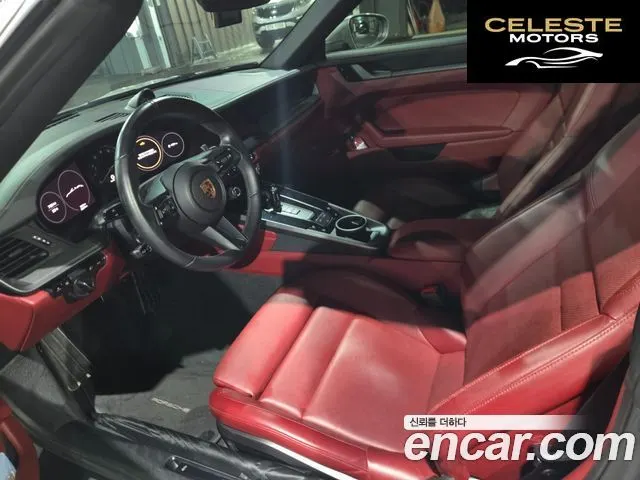 PORSCHE 911 (992) Carrera 4 Cabriolet 2021 — photo 10 sur 19
