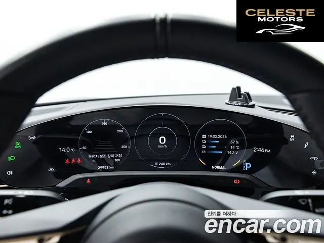 PORSCHE Taycan 4 2024 — photo 8 sur 26