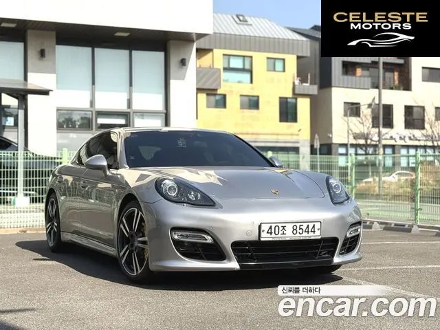 PORSCHE Panamera 4.8 GTS 2013 — photo 23 sur 26