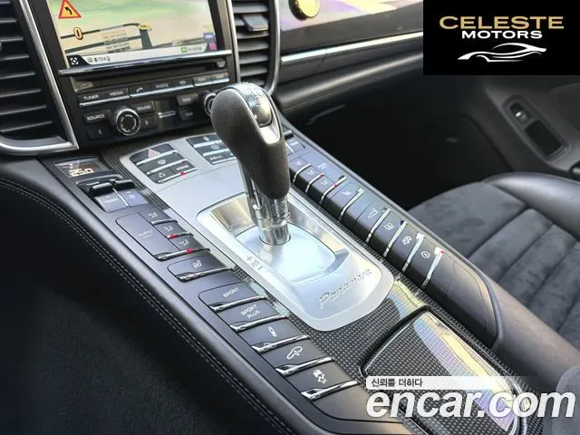 PORSCHE Panamera 4.8 GTS 2013 — photo 9 sur 26