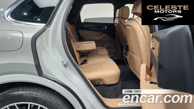 PORSCHE Cayenne (PO536) 3.0 2022 — photo 12 sur 20