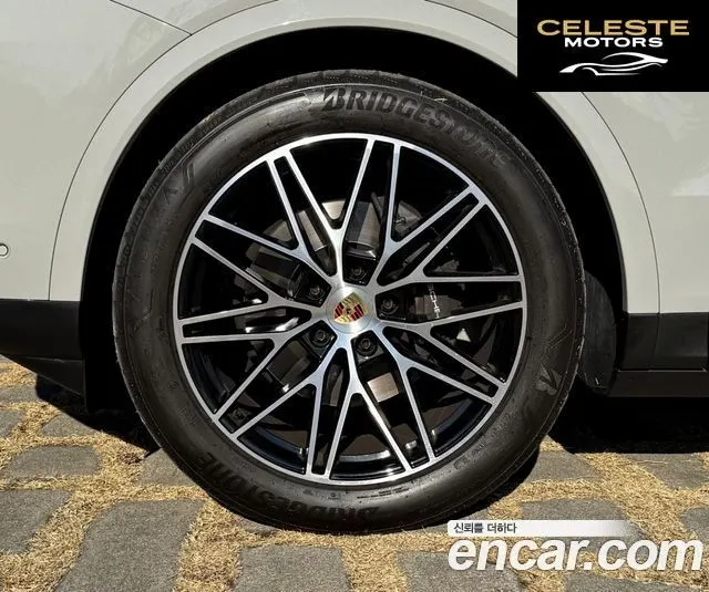 PORSCHE Cayenne (PO536) 3.0 2024 — photo 5 sur 26