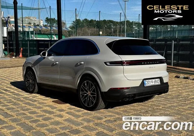 PORSCHE Cayenne (PO536) 3.0 2024 — photo 8 sur 26