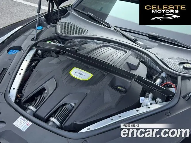 PORSCHE Panamera (971) 2.9 AWD E-High 2019 — photo 11 sur 26
