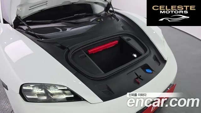 PORSCHE Taycan 4S 2025 — photo 6 sur 20