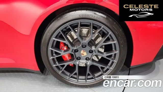 PORSCHE 911 (992) Carrera GTS Cabriolet 2025 — photo 5 sur 20