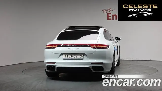 PORSCHE Panamera (971) 3.0 AWD 2018 — photo 3 sur 20