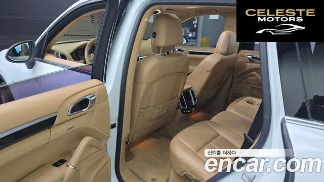 PORSCHE Cayenne 3.0 2013 — photo 11 sur 20