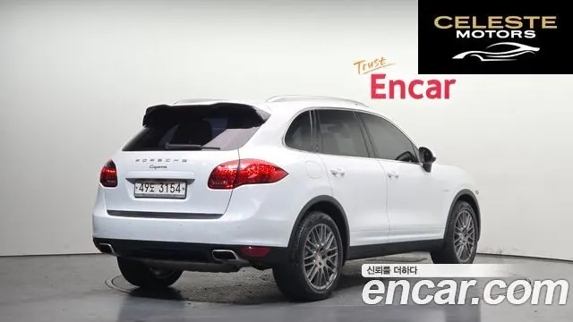 PORSCHE Cayenne 3.0 2013 — photo 2 sur 20
