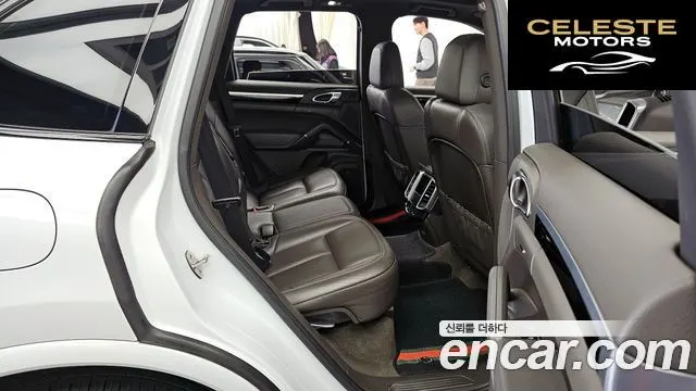 PORSCHE Cayenne 3.0 Edition 2017 — photo 12 sur 20