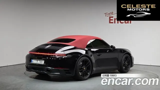 PORSCHE 911 (992) Carrera 4 GTS Cabriolet 2022 — photo 18 sur 20